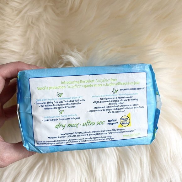 Vintage Stayfree Sealed New Maxi Pads Film TV Prop 2000s Sealed English Francois - Picture 5 of 6